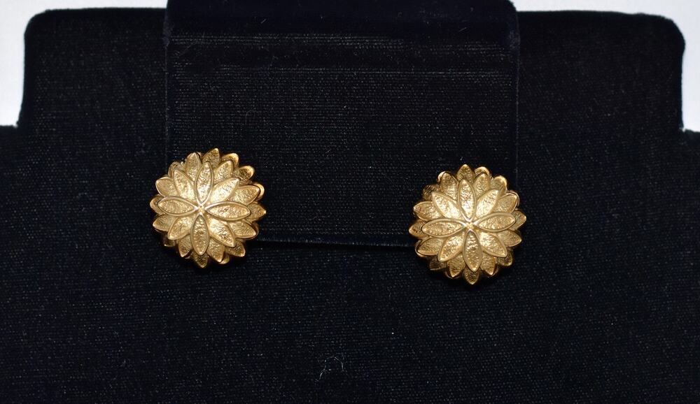 ERWIN PEARL Runway Designer Gold Tone STARBURST Modernist Clip Earrings